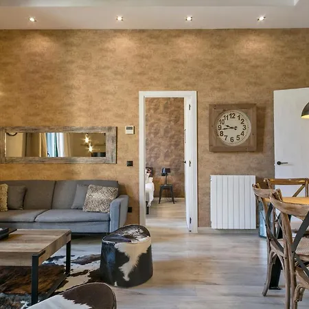 Midtown Luxury By Sweett Apartament *