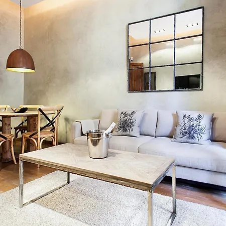 Midtown Luxury By Sweett Apartament *